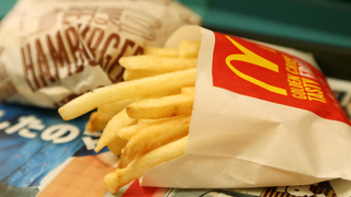 Woman issues dire warning about needle in McDonald's fries, is coincidentally missing a needle<em></em>